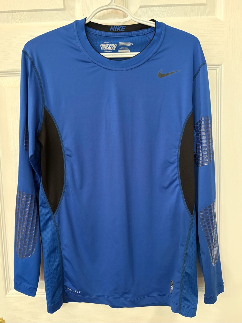 Nike Blue Long-Sleeve Dri-FIT Training Shirt with Black Panels
Youth Size XL